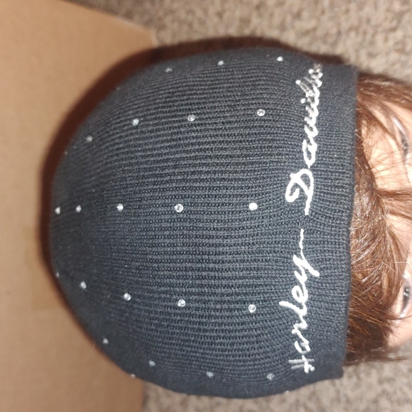 Harley Davidson Women's Embroidered Sequin Knit Beanie Black - Picture 2 of 9